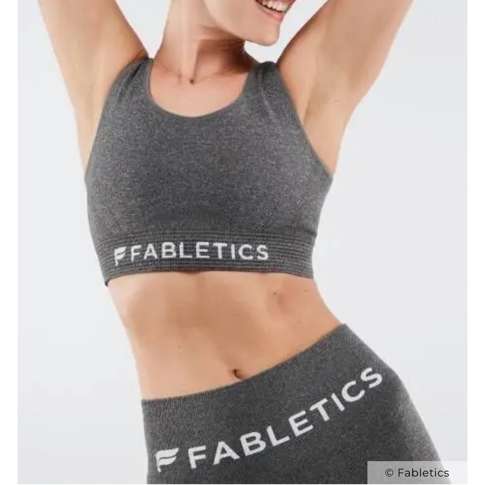 Fabletics Charcoal Gray Seamless ✨Logo 2 piece set